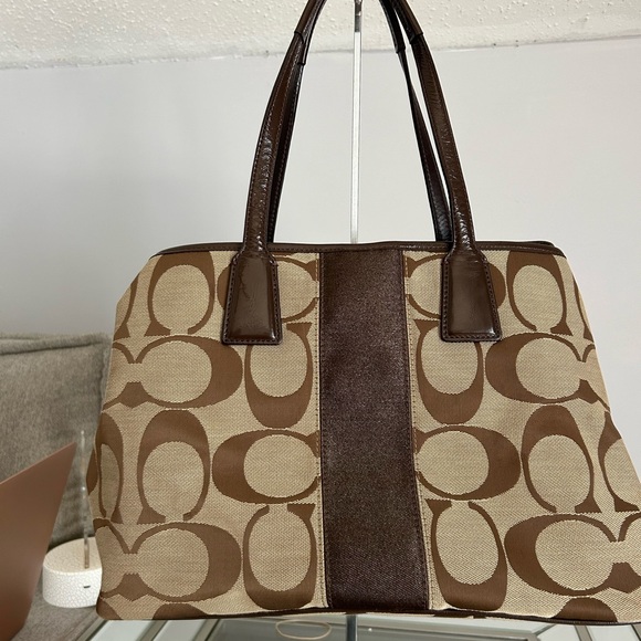 COACH signature tote Kisslock Canvas Shoulder Bag-EUC - Picture 5 of 8